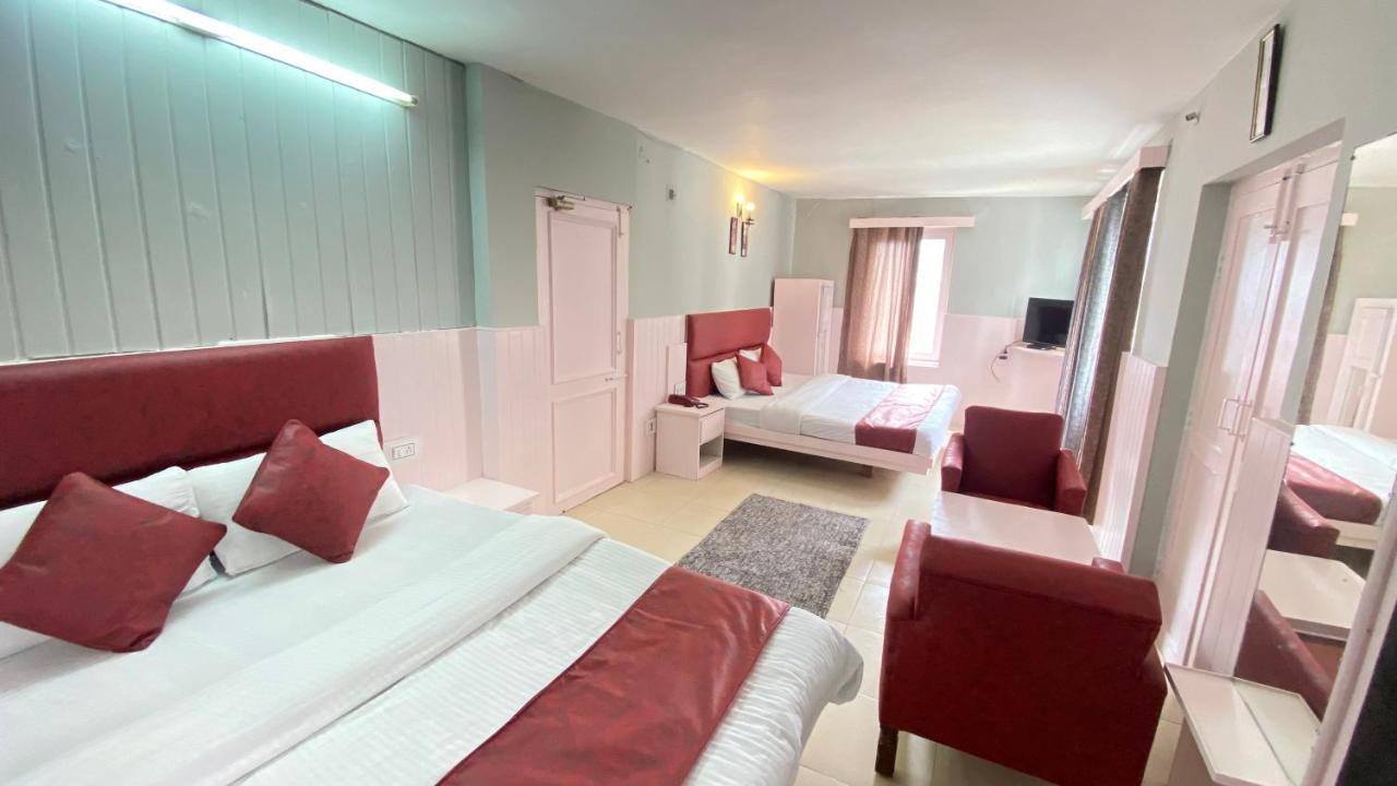 Hotel Meadows View, Near Mall Road Manali Eksteriør billede