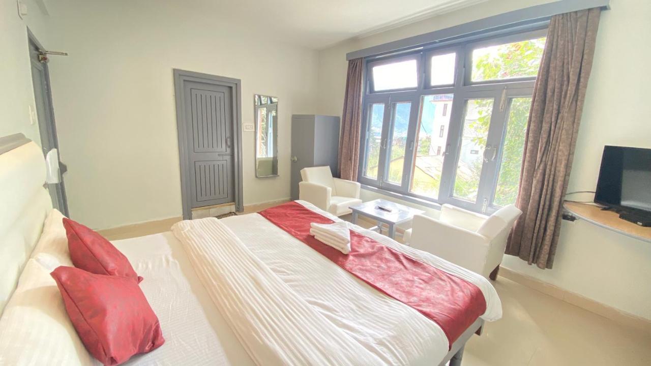 Hotel Meadows View, Near Mall Road Manali Eksteriør billede